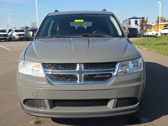 Used 2020 Dodge Journey SE w/ SE Popular Equipment Group FWD image 3