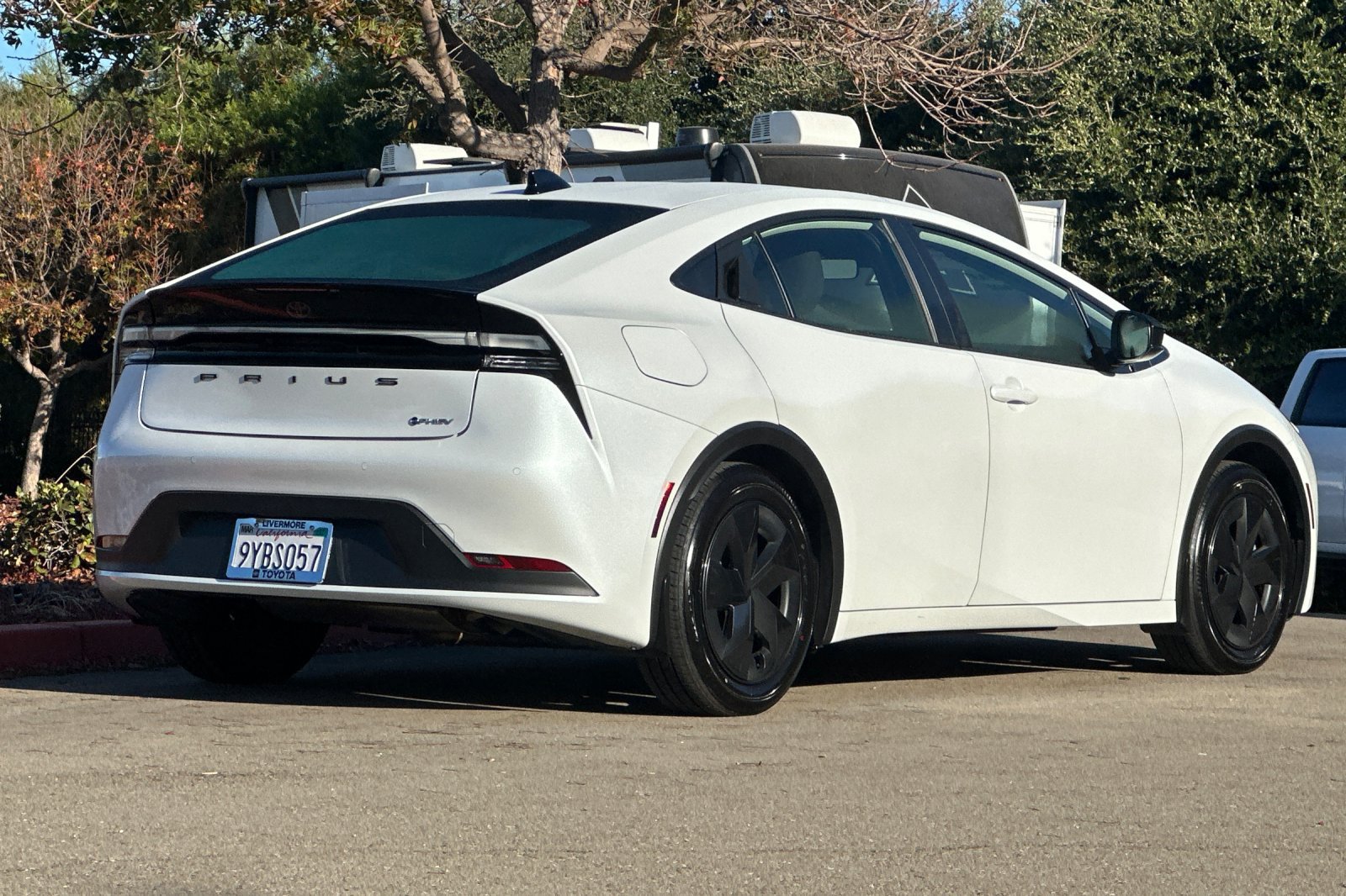 Certified 2026 Toyota Prius Plug-In Hybrid FWD image 4
