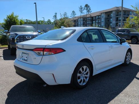 Used 2026 Toyota Corolla LE image 6