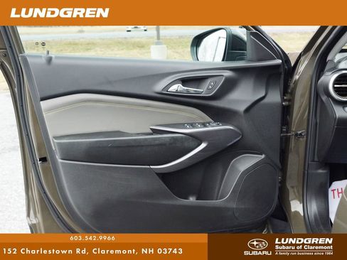 Used 2024 Chevrolet Trax ACTIV w/ Sunroof Package FWD image 10