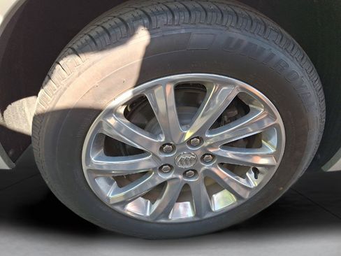 Used 2019 Buick Envision Essence AWD/4WD image 10