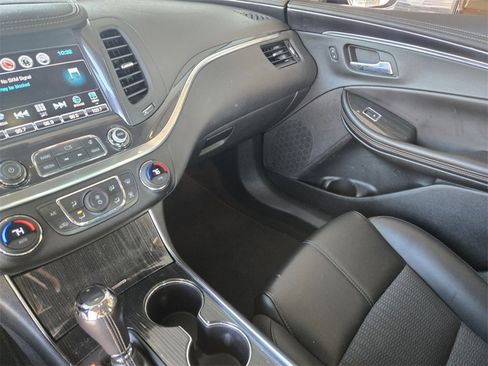 Used 2018 Chevrolet Impala LT image 28