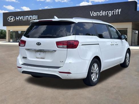 Used 2016 Kia Sedona LX w/ LX Convenience Package image 12