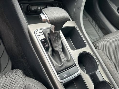 Used 2020 Kia Optima LX image 33