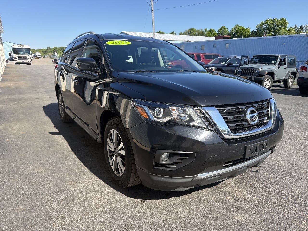 Used 2019 Nissan Pathfinder SL AWD/4WD image 5