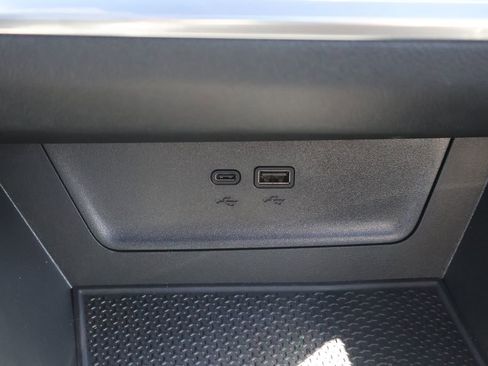 New 2026 Chevrolet Equinox LT w/ Convenience Package II image 31