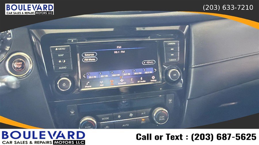 Used 2020 Nissan Rogue SV w/ Sun & Sound Touring Package AWD/4WD image 19