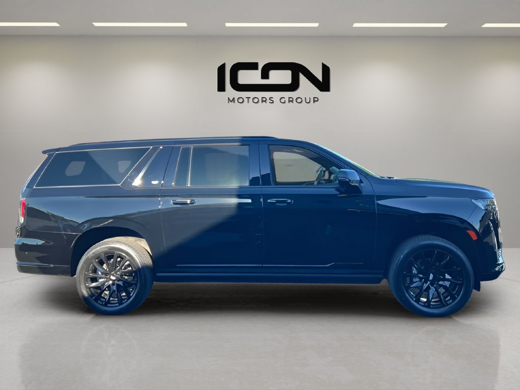 Used 2024 Cadillac Escalade ESV Sport Platinum w/ LPO, ONYX Package AWD/4WD image 6