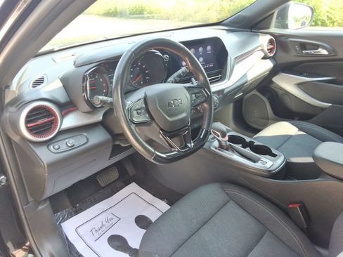 Used 2024 Chevrolet Trax RS w/ Driver Confidence Package FWD image 26