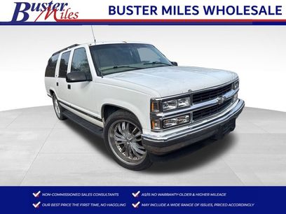 Used 1999 Chevrolet Suburban 2WD w/ Preferred Equipment Group 3