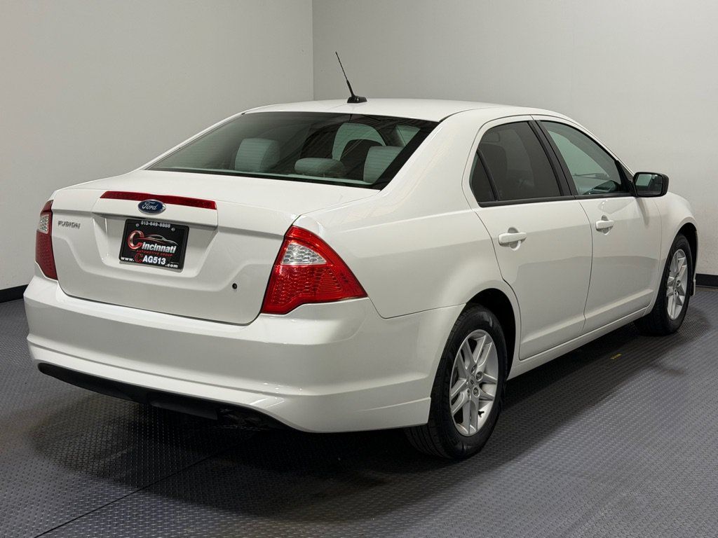 Used 2011 Ford Fusion S FWD image 5
