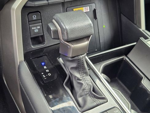 Used 2023 Toyota Sequoia Limited image 21