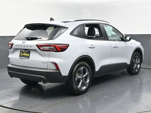 Used 2025 Ford Escape ST-Line image 5