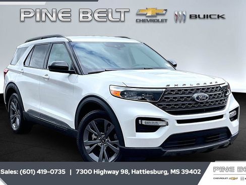 Used 2023 Ford Explorer XLT w/ Equipment Group 202A RWD image 1
