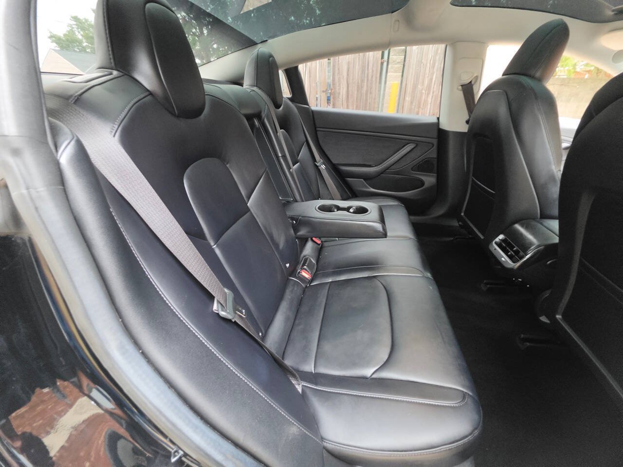 Used 2018 Tesla Model 3 Long Range RWD image 15