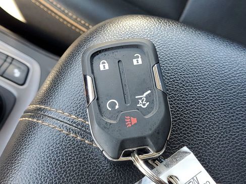 Used 2022 GMC Terrain AT4 w/ Infotainment Package II AWD/4WD image 34