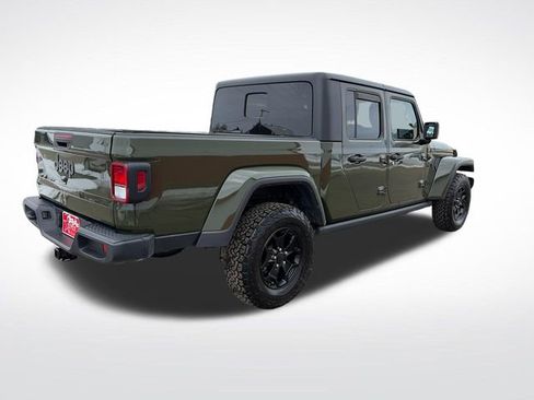 Used 2022 Jeep Gladiator Overland AWD/4WD image 7