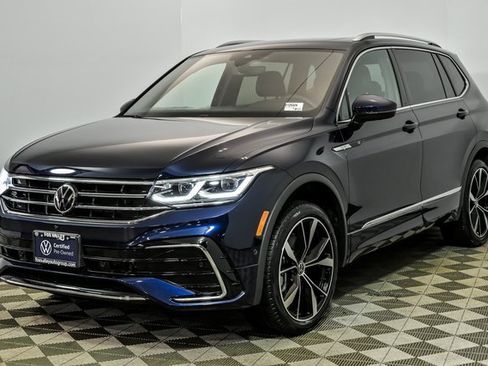 Certified 2023 Volkswagen Tiguan SEL R-Line image 4
