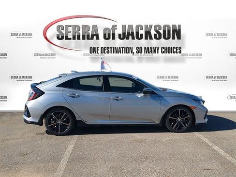 Used 2020 Honda Civic Sport image 9