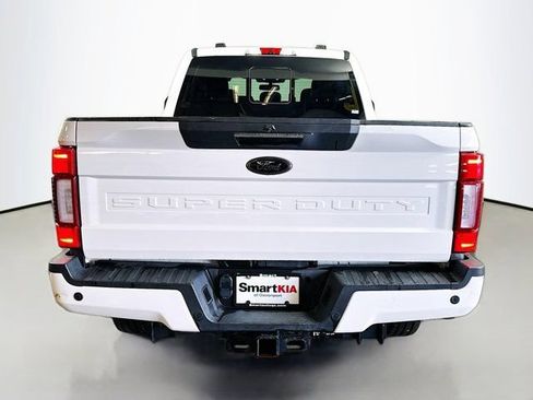 Used 2022 Ford F250 Lariat w/ Black Appearance Package AWD/4WD image 6