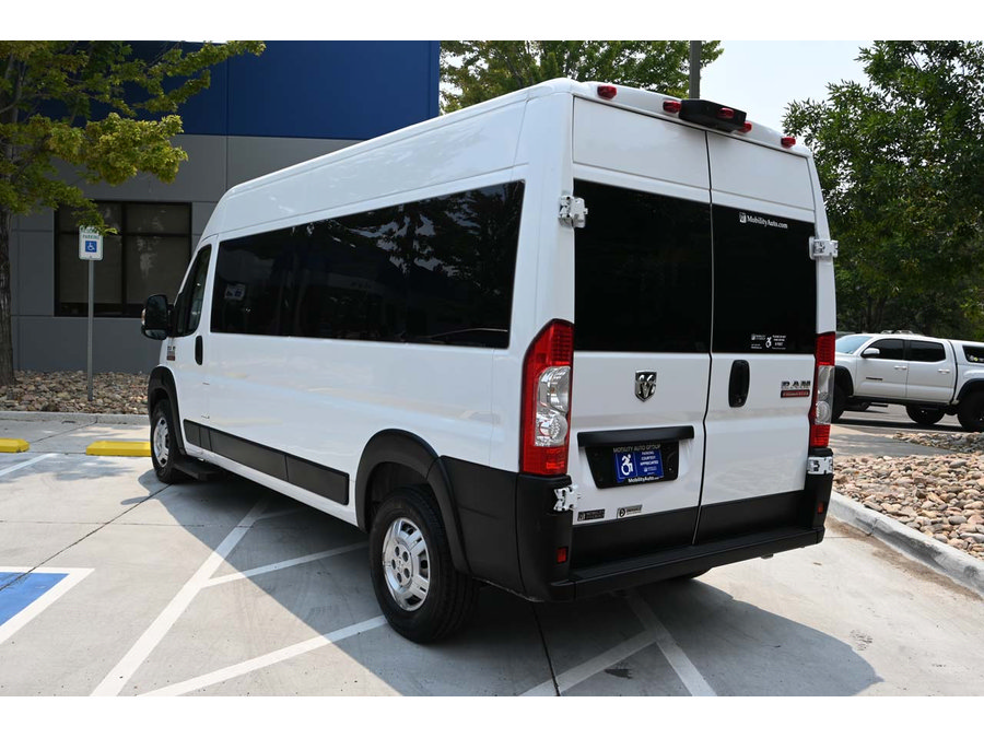 Used 2022 RAM ProMaster 2500 w/ Convenience Group FWD image 8