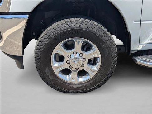 Used 2024 RAM 2500 Big Horn AWD/4WD image 21