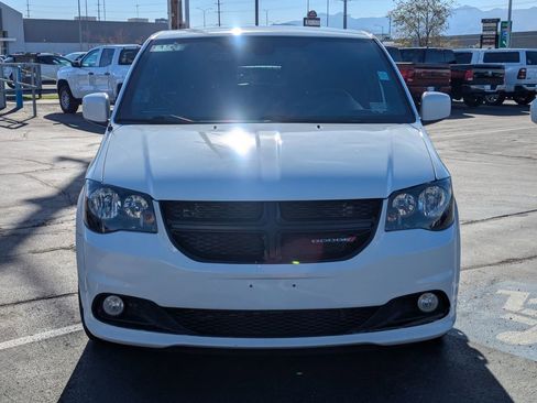 Used 2019 Dodge Grand Caravan SE image 10