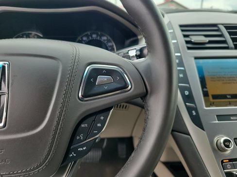 Used 2019 Lincoln MKZ Premiere AWD/4WD image 25
