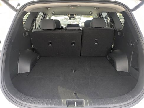 Used 2023 Hyundai Santa Fe SEL image 12