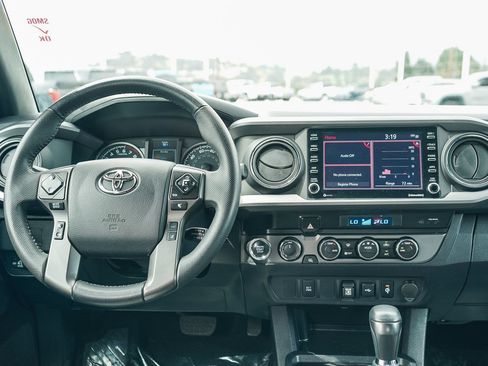 Certified 2023 Toyota Tacoma TRD Off-Road AWD/4WD image 14