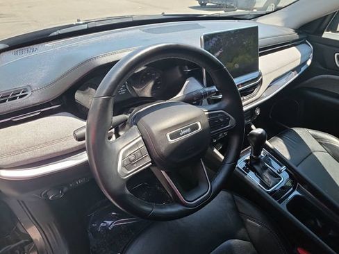 Used 2022 Jeep Compass Latitude AWD/4WD image 16