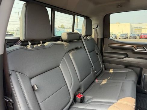 Used 2024 Chevrolet Silverado 1500 LT Trail Boss AWD/4WD image 10