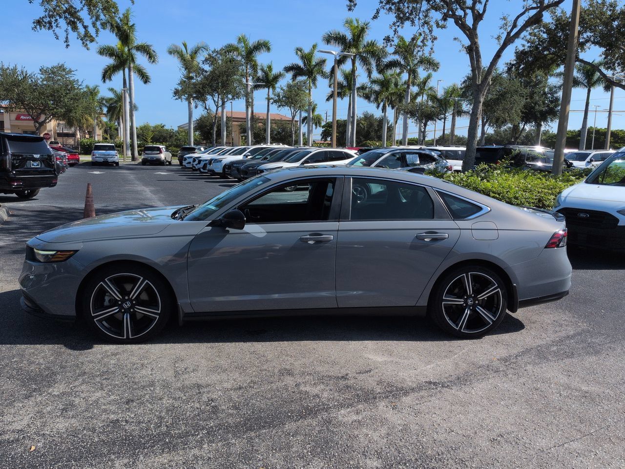 Used 2023 Honda Accord Sport image 7