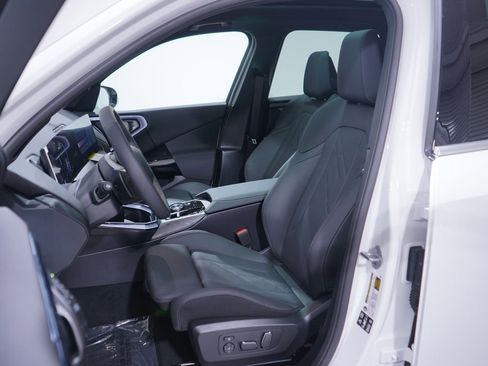 New 2026 BMW X3 xDrive30 w/ Premium Package image 7