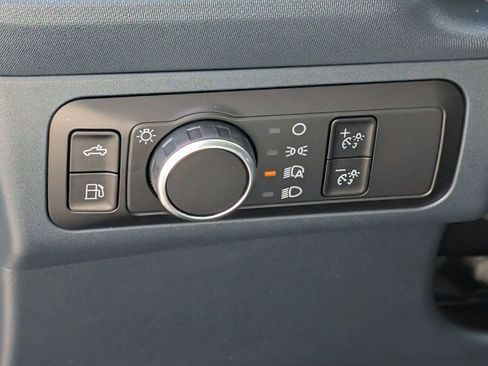 New 2025 Ford Maverick XLT image 40