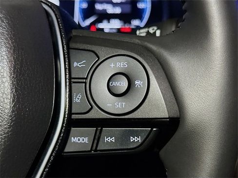 Used 2024 Toyota Venza Limited image 35