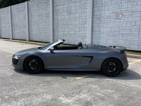 Used 2012 Audi R8 V10 AWD/4WD image 2