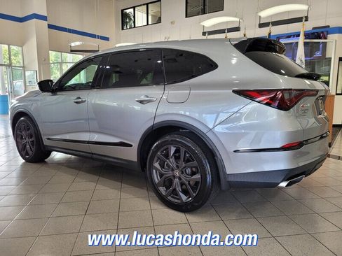 Used 2022 Acura MDX A-Spec image 6
