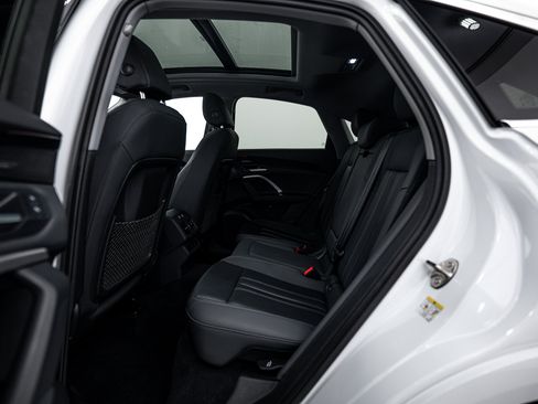 Certified 2025 Audi Q5 Premium Plus w/ Premium Plus AWD/4WD image 16