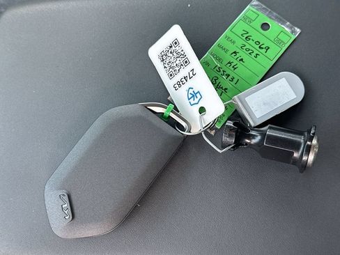 Used 2025 Kia K4 EX FWD image 22