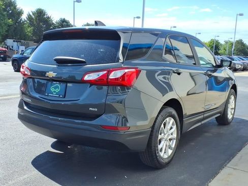 Certified 2021 Chevrolet Equinox LS w/ LS Convenience Package AWD/4WD image 4