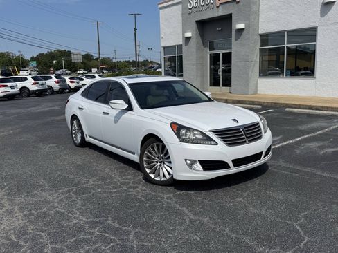 Used 2014 Hyundai Equus Signature RWD image 7