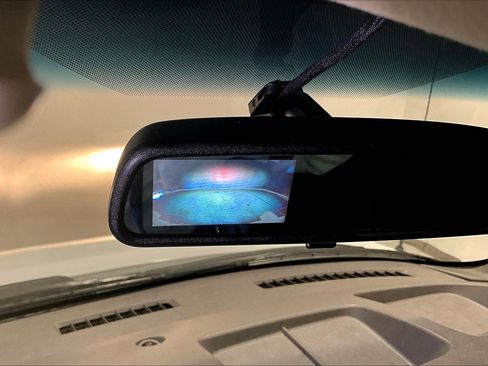 Used 2024 GMC Savana 2500 w/ Driver Convenience Package image 14