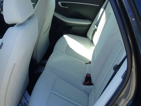 Used 2025 Hyundai Sonata SEL FWD image 11
