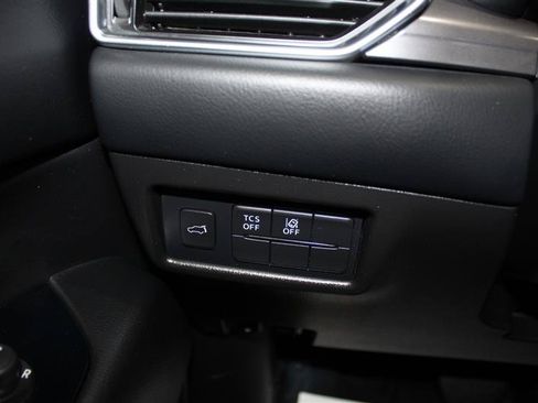 Used 2018 MAZDA CX-5 Touring w/ Preferred Equipment Package AWD/4WD image 24