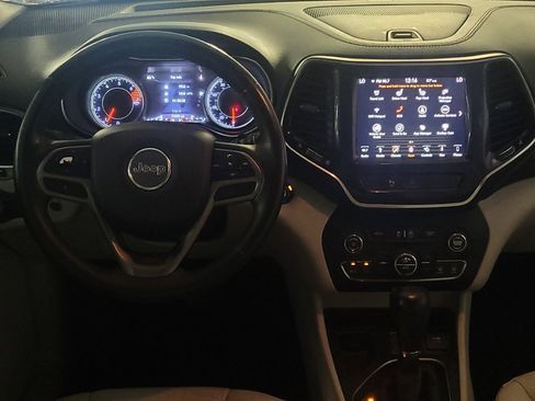 Used 2019 Jeep Cherokee Limited image 22