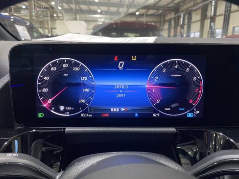 Used 2025 Mercedes-Benz GLA 250 image 13