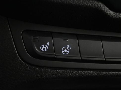 Used 2015 Jeep Renegade Trailhawk w/ Cold Weather Group AWD/4WD image 15