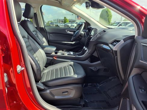 Used 2024 Ford Edge SEL w/ Convenience Package image 7
