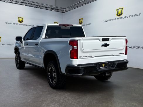 Used 2025 Chevrolet Silverado 1500 ZR2 image 3